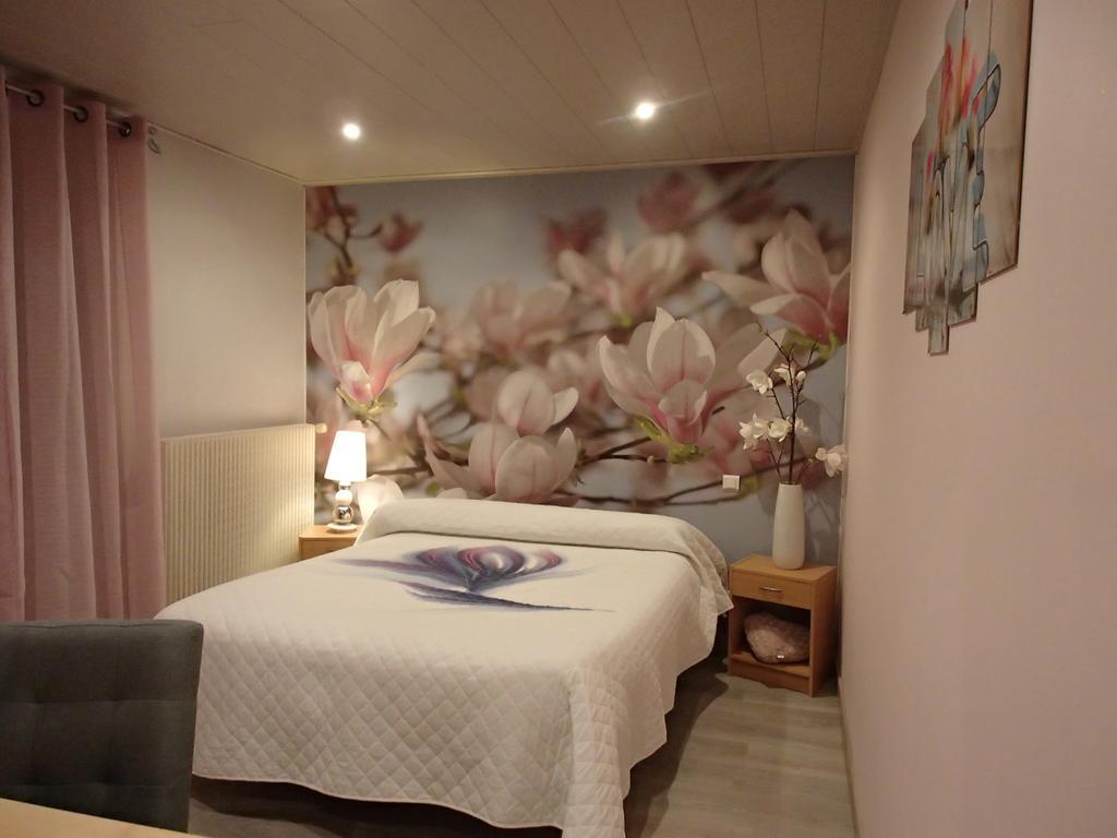 Bed and Breakfast Le P'tit Bonheur à Chilly-sur-Salins Chambre photo